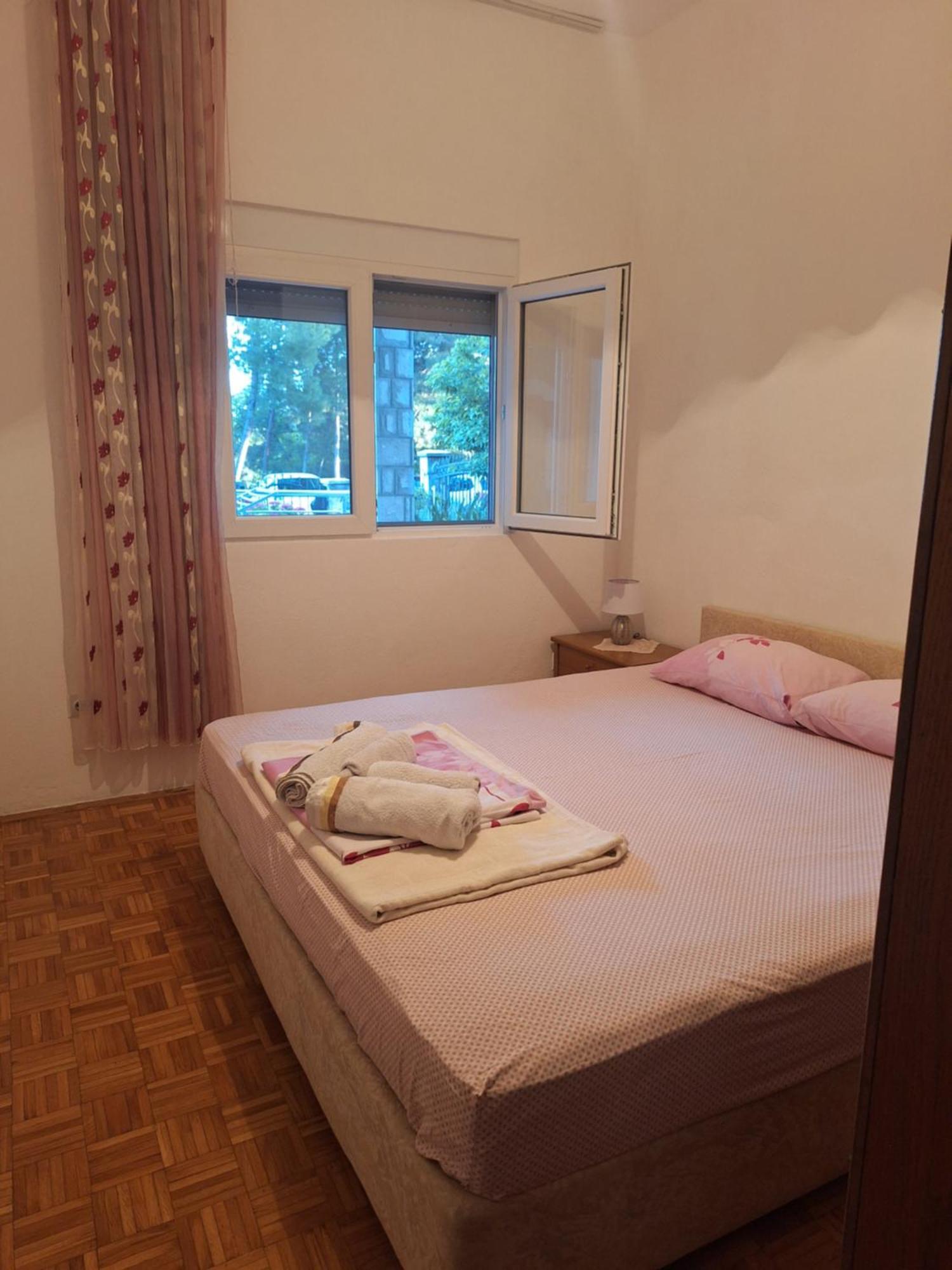 Apartments Kuc Bar Luaran gambar