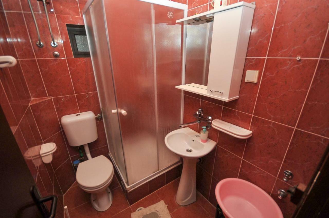 Apartments Kuc Bar Luaran gambar
