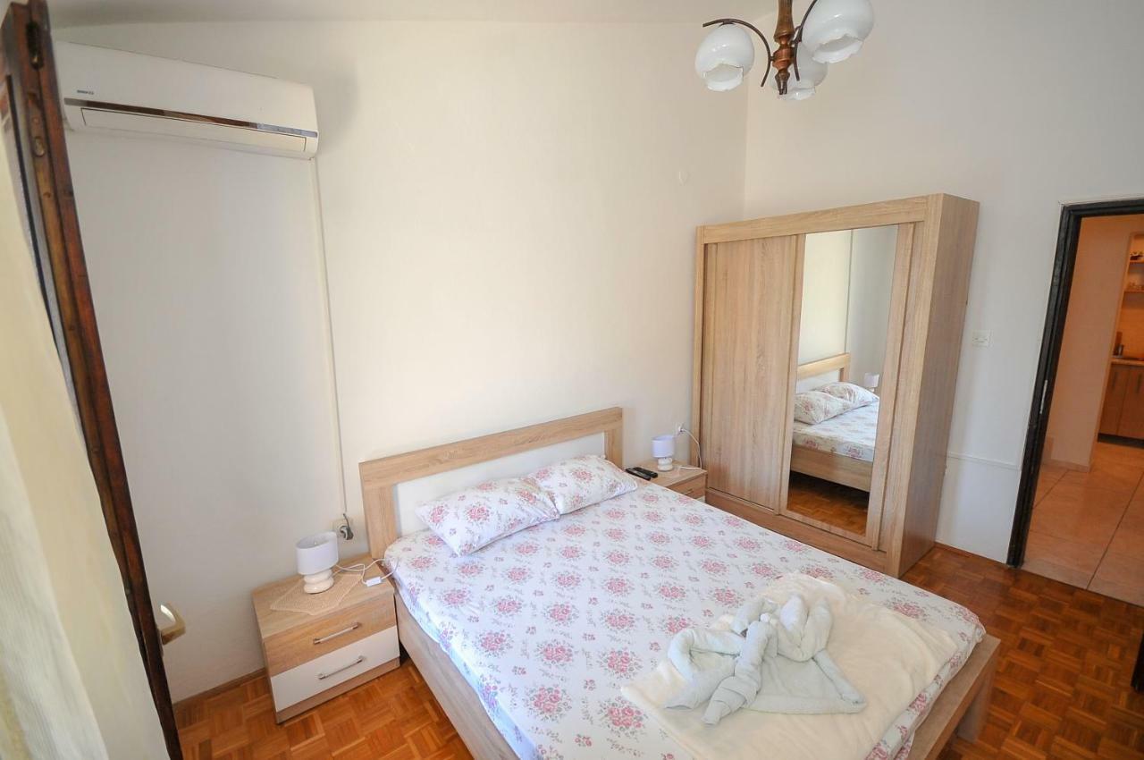 Apartments Kuc Bar Luaran gambar