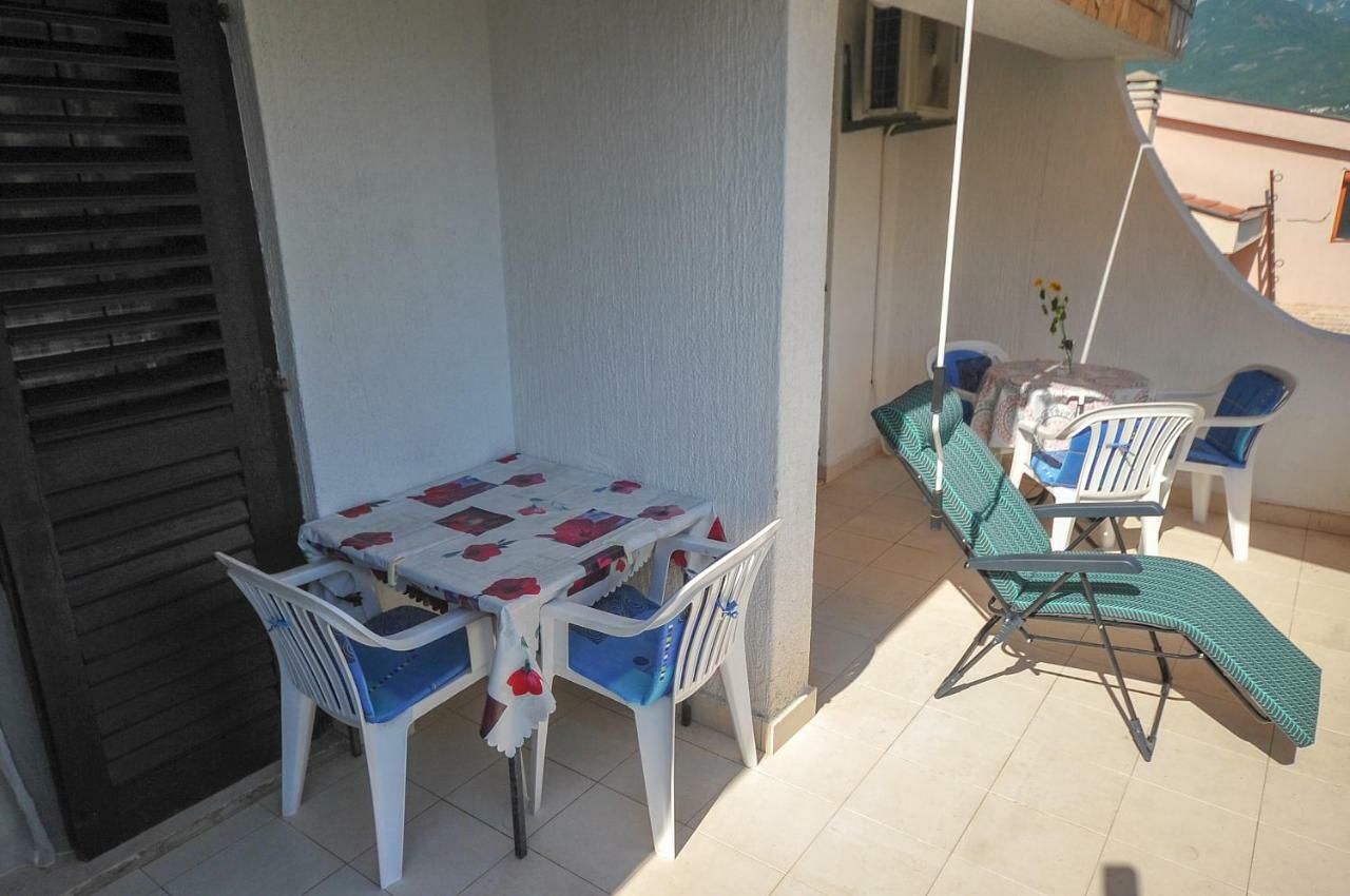 Apartments Kuc Bar Luaran gambar